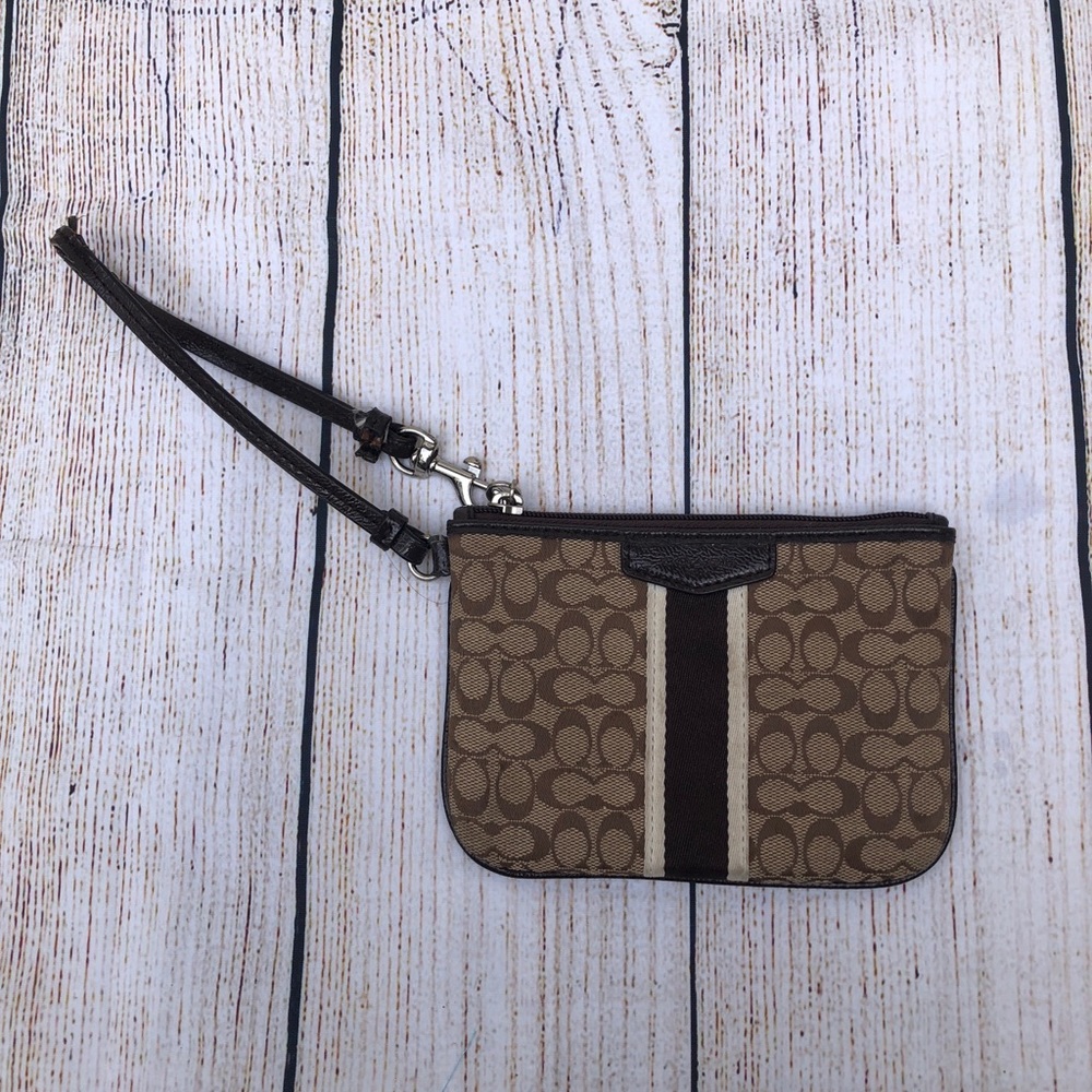 Small Coach wristlet